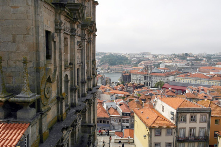 Eglise San Lorenzo et quartier de la Ribeira