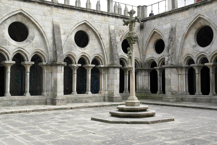 Cloître de la cathédrale Se de Porto