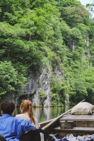 Sur la barque pour une balade dans les gorges de Geibikei