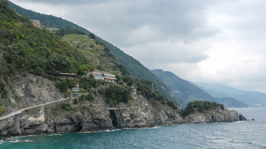 Côtes escarpées à Monterosso al Mare