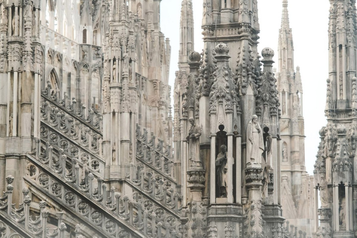 Sculptures à la cathédrale de Milan