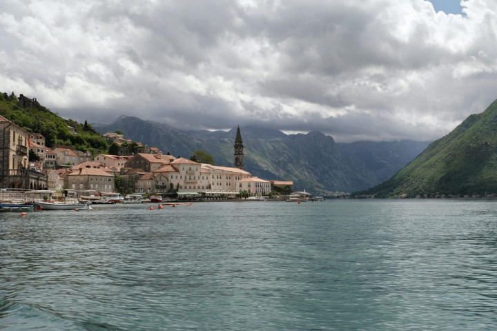 La pointe du clocher de l'église Saint-Nicolas